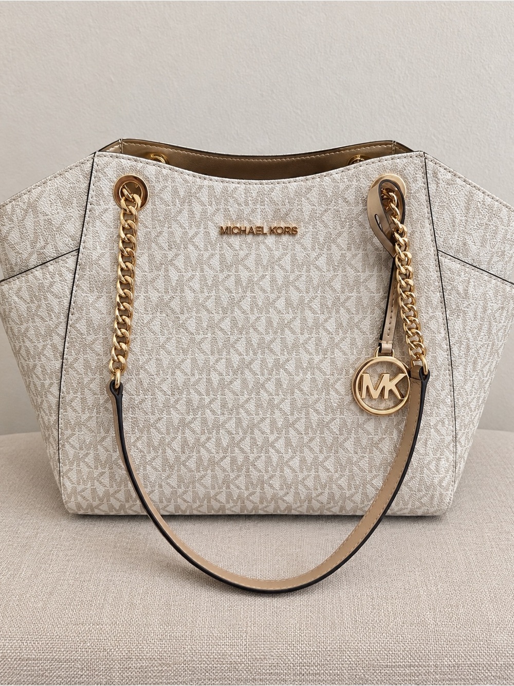 Michael Kors Jet Set Travel Large Chain Shoulder Tote Pale Gold NWT